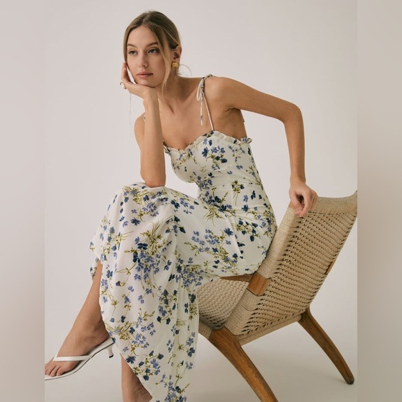 Floral White and Blue  Ruffle Hem Sleeveless Maxi Dress Small - Picture 1 of 8